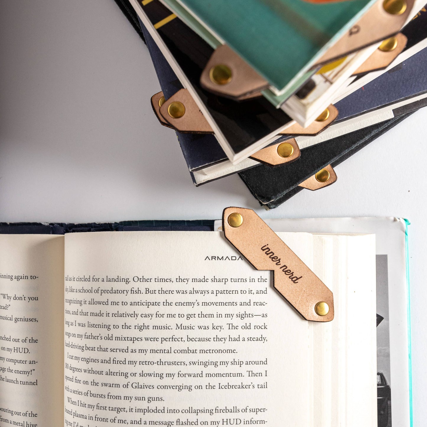 Literary Edge: Corner Page Companion (leather)